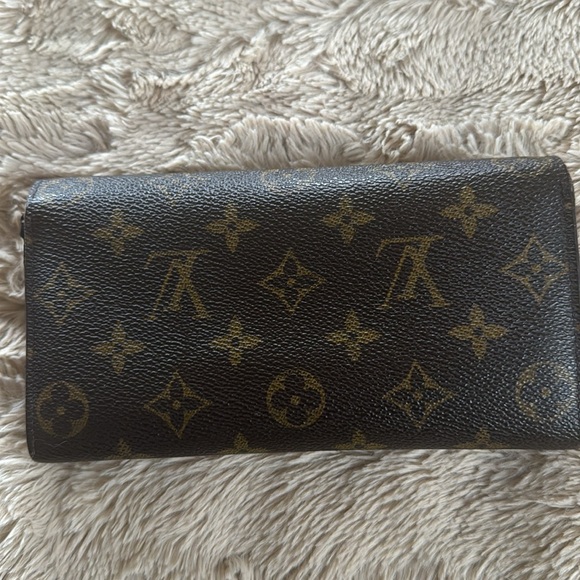 Wallet - Picture 10 of 11